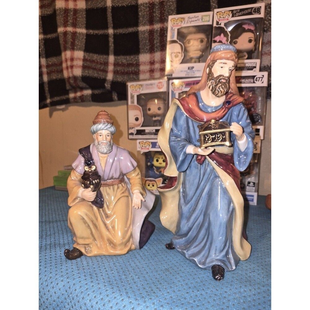 Kneeling King 3 Wiseman Kirkland Signature Christmas Nativity Figurine Glazed